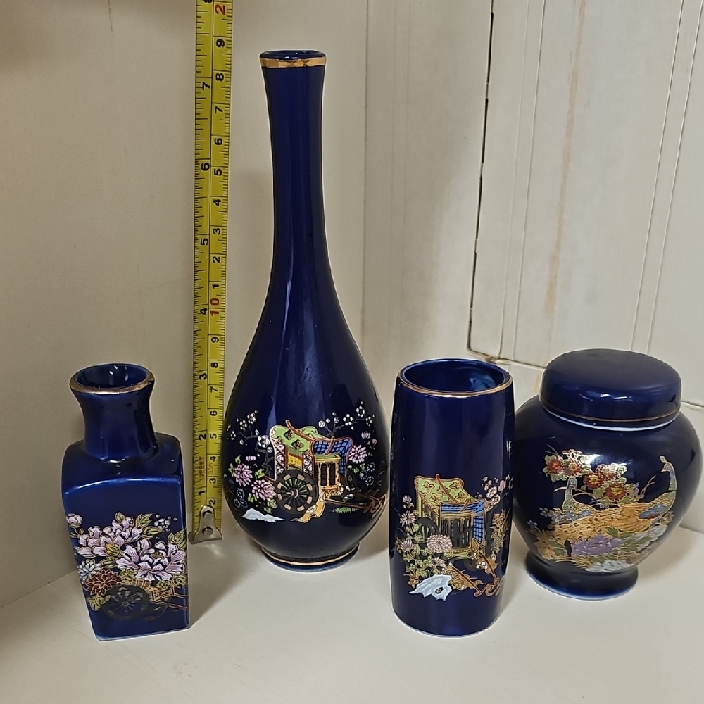 Elegant Floral Navy Vase Set